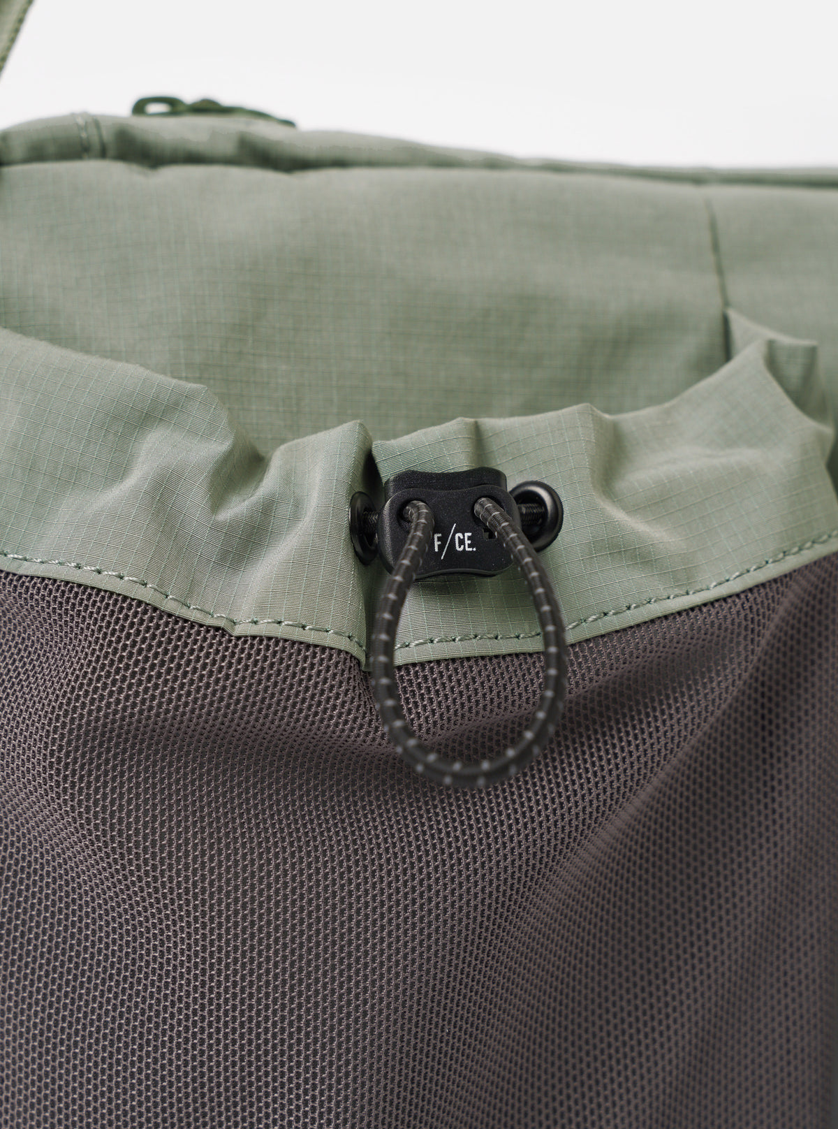 F/CE.® Foliage Green Texnic Box Sacoche