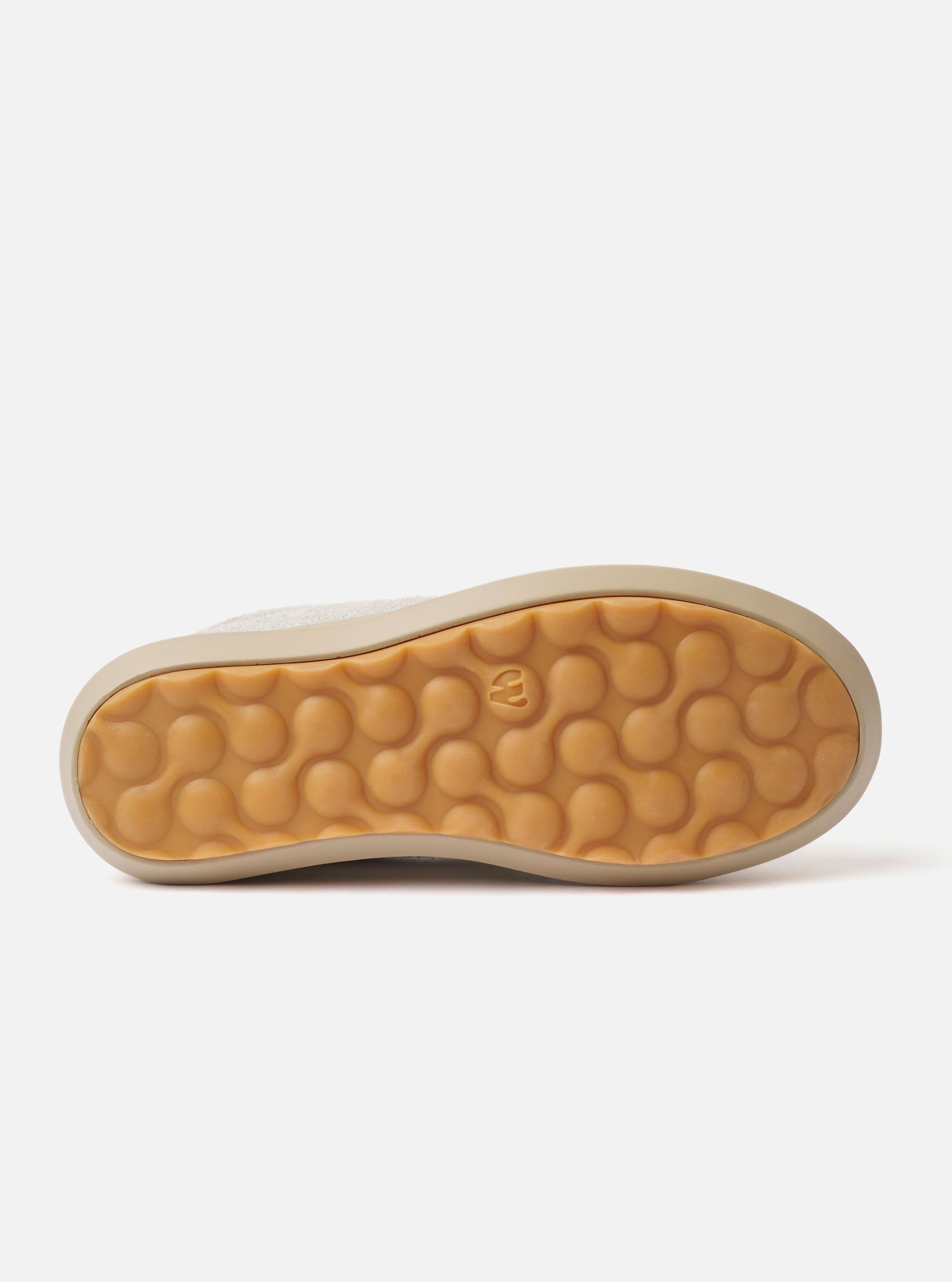 The Wander etc. FD/08 in Papier/Gum Suede/Leather is shown from a rear angle against a plain white background. The shoe features a textured, off-white hairy suede upper and a thick, chunky gum rubber outsole. The image highlights the heel construction and the contrast between the light papier-colored leather and the tan gum sole.